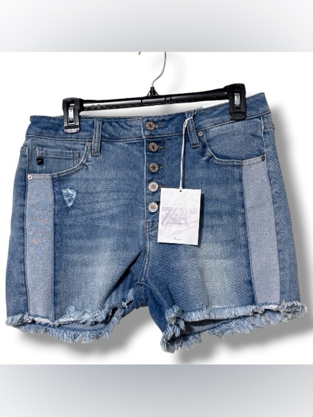 KanCan women’s size 13/30 high rise denim shorts 3” inseam 5 button closure new